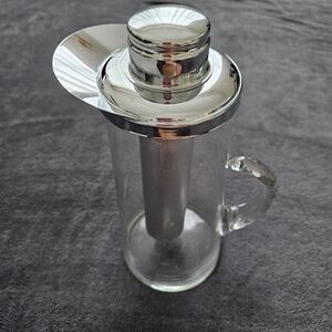 Glass Pitcher With Freezable Tube (8 Cups)